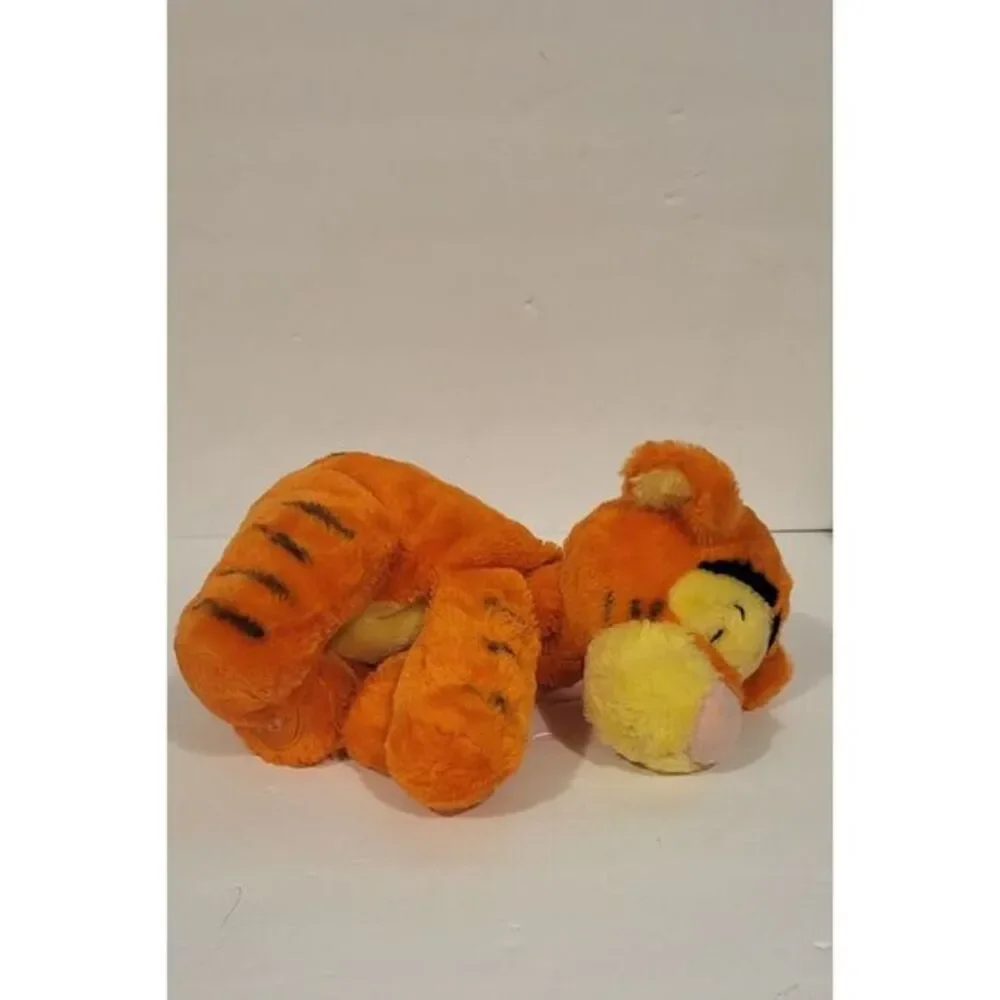 Vintage‎ Disney Tigger Laying Down Plush